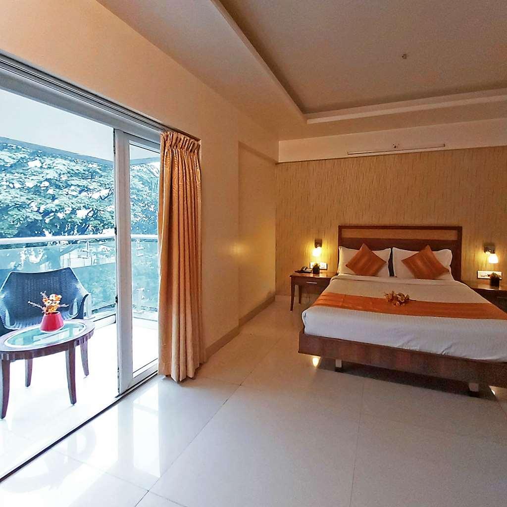 Quality Inn Mint Pune Habitación foto